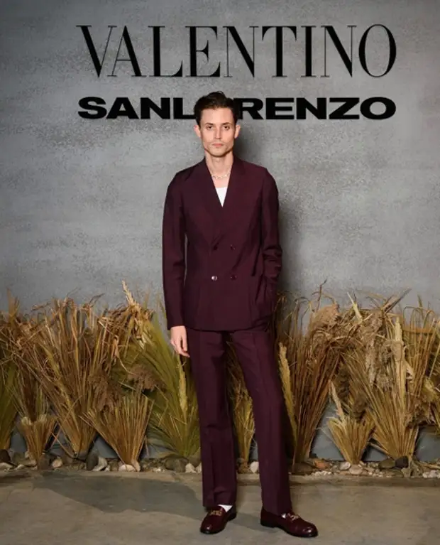 Венсан Кассель и Тина Кунаки посетили ужин Valentino в Венеции