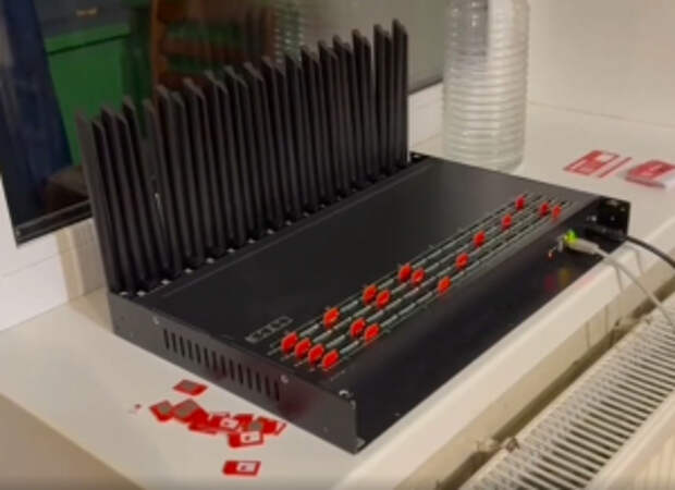 В Санкт-Петербурге полицейскими пресечена деятельность узла связи, работавшего в интересах кол-центров украинских мошенников