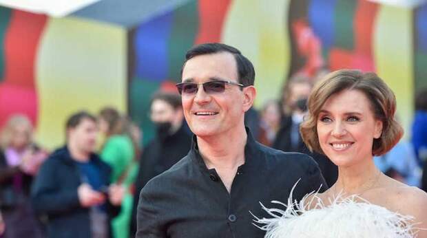 Алферова публично подколола Бероева после развода: "Мне брюнеты не нравятся"