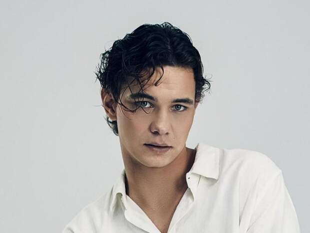 Слава Копейкин о съемках в сказке «Царевна Несмеяна» и любви в кадре