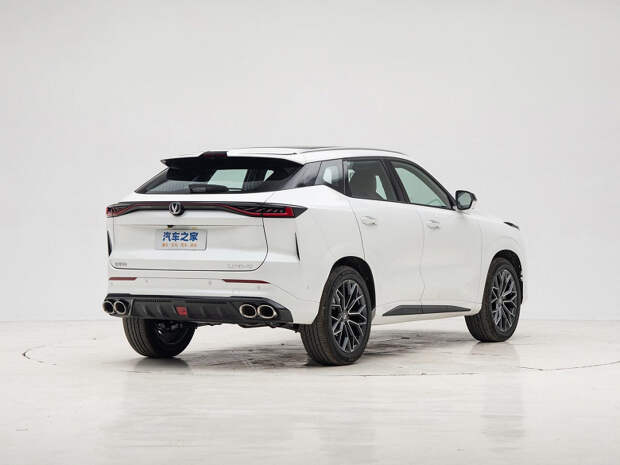 Новейший экономичный кроссовер Changan размером с Geely Atlas и запасом хода 1200 км — всего 12 тыс. долларов. Представлен Changan Uni-Z 2025