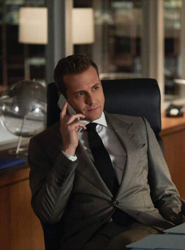 Harvey Weighs In - Suits Season 8 Episode 14