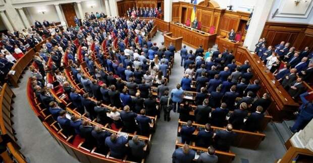 У украинских олигархов появился шанс - закон о них Верховная Рада вынуждена переголосовать