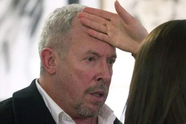 Даже Макаревичу не понравилось решение Порошенко: «Ну, глупость очередная» Даже Макаревичу не понравилось решение Порошенко: «Ну, глупость очередная»