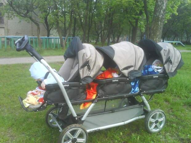 Увидев тройню на улице Дети тройня, прикол, юмор