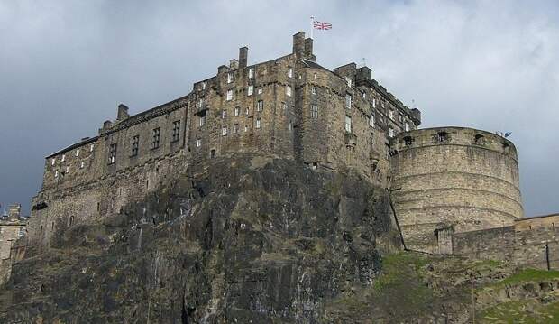 Эдинбургский замок - интересные факты