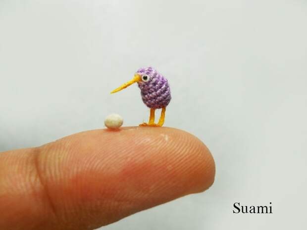 TinyKnitted07 Невероятные миниатюрные вещи, связанные спицами и крючком
