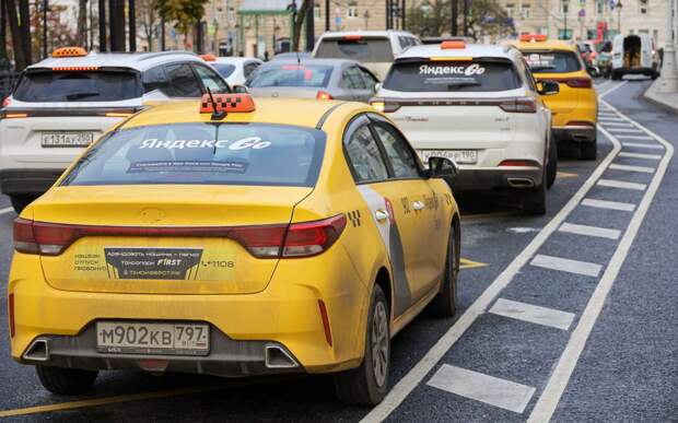 Минпромторг опубликовал актуальный список разрешенных авто для такси