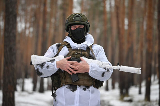 Минобороны: в Димитрове российские бойцы появились в костюмах Деда Мороза