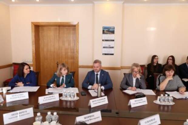 Уполномоченный по защите прав предпринимателей Андрей Веретенников принял участие в обсуждении налоговых изменений для бизнеса в Законодательной Думе Хабаровского края