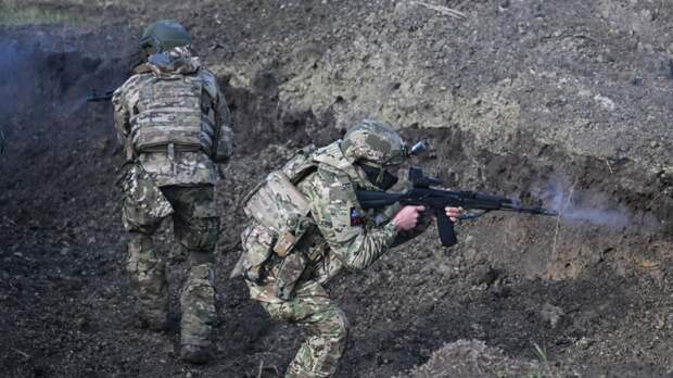 Белоусов вручил госнаграды проявившим героизм на СВО бойцам группировки «Север»