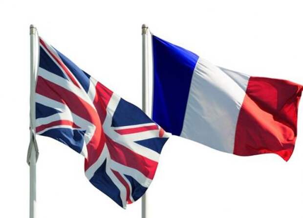 Флаги Великобритании и Франции