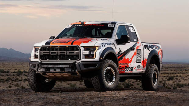 Ford выставит на внедорожные гонки серийный F-150 Raptor