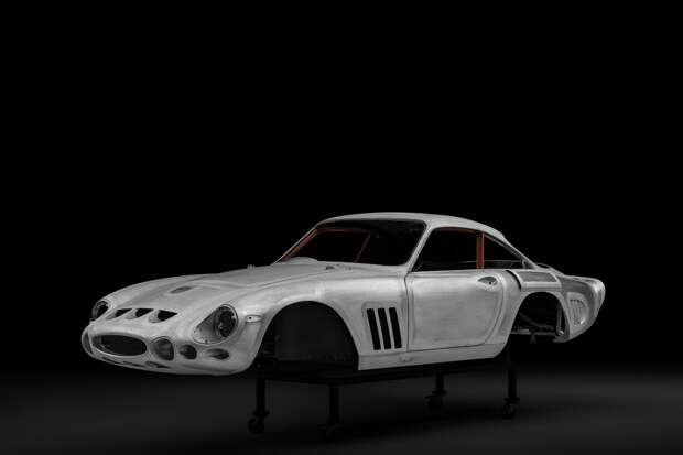 Впечатляющая реплика купе Ferrari 330 LMB