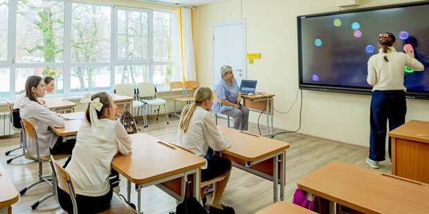 VR-технологии и интерактивные пространства для детей с инвалидностью тестируют в Москве