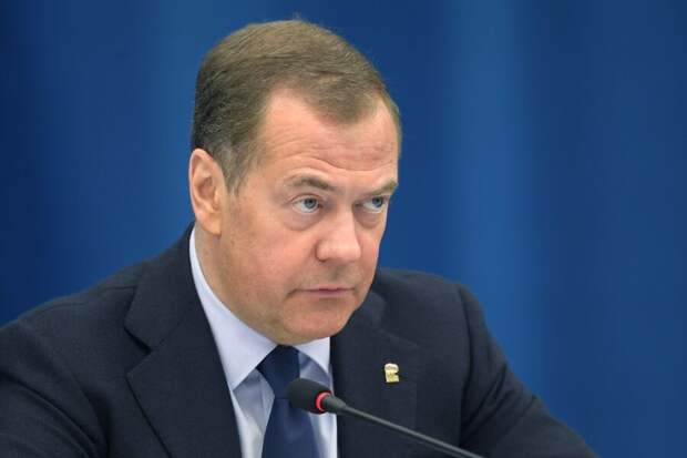 Дмитрий Медведев