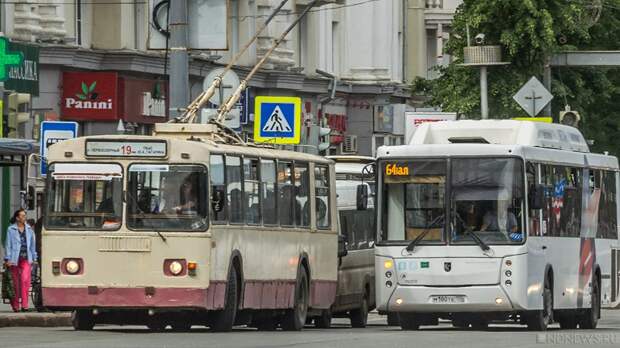 Автобусы, троллейбусы и трамваи Челябинска изменят маршруты в День Победы