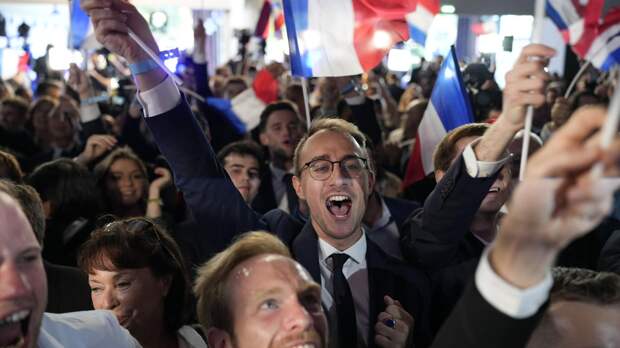 "Зловещий сигнал": Франция возглавила европейский крен вправо
