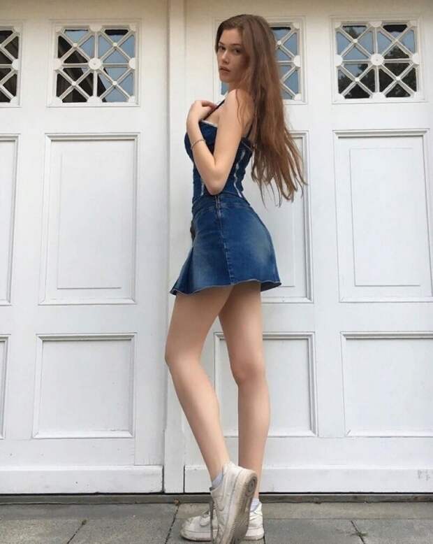 Девушки из соцсетей и не только