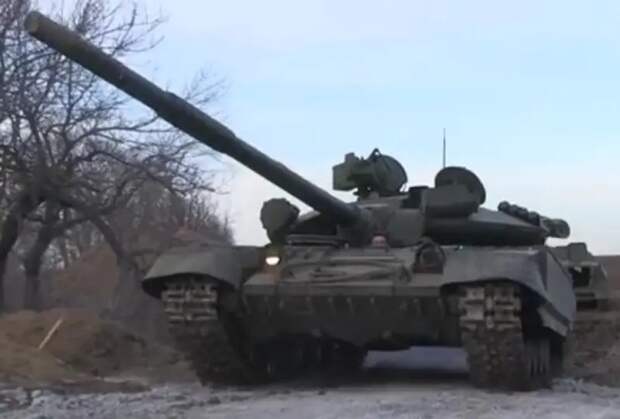 Показаны кадры поражения ВС РФ танка Т-64 ВСУ с последующей детонацией