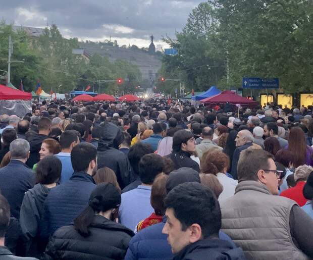 В России раскрыли, из-за чего в Армении на самом деле идёт протестное движение