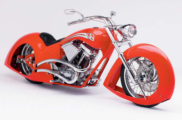 1999 год. Arrow Bike – байк в стиле ар-деко; Арлен вдохновлялся автомобилями 1930-х годов.