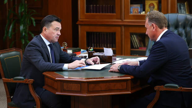 Андрей Воробьев провел рабочую встречу с главой Зарайска Виктором Петрущенко