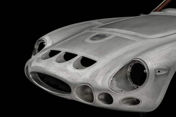 Впечатляющая реплика купе Ferrari 330 LMB