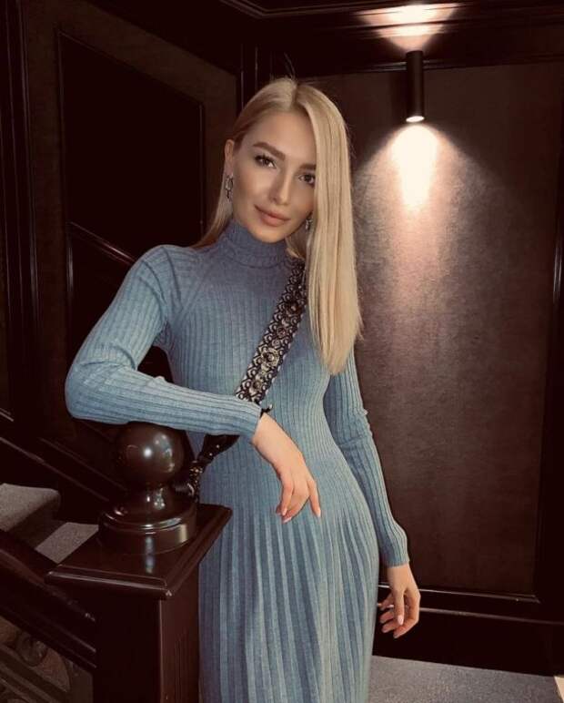 Модные повседневные платья этой зимы