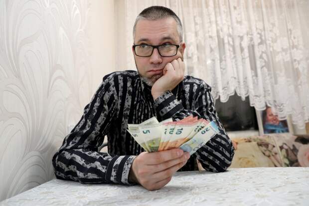 Экономист Чирков рассказал, как новые санкции повлияют на курсы рубля и валют