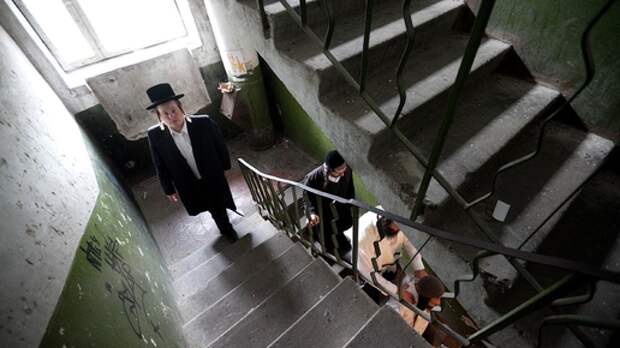 "Евреи точно что-то знали": почему третий этаж в советских многоэтажках отрывали с руками, ногами и доплатой