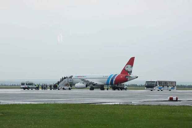 380 тысячам жителей Челябинской области закрыли выезд за границу из-за долгов