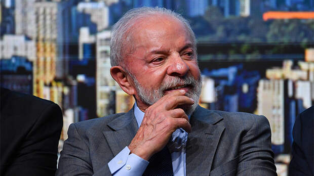 Создаётся впечатление, что Трампу удалось укротить даже президента Бразилии Лулу да Силву. Фото: Roberto Casimiro/Keystone Press Agency/ Global Look Press Создаётся впечатление, что Трампу удалось укротить даже президента Бразилии Лулу да Силву. Фото: Roberto Casimiro/Keystone Press Agency/ Global Look Press