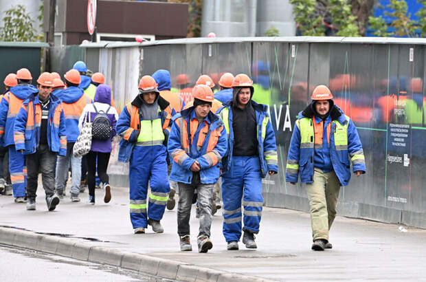 Правила пребывания в России для трудовых мигрантов намерены ужесточить
