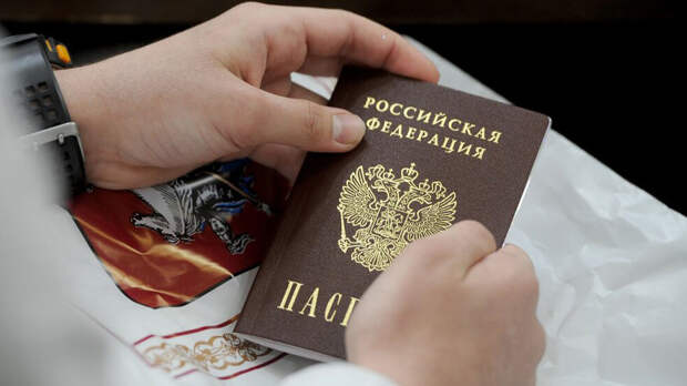 Следующая – Пугачёва: Отбирать гражданство начнут с мигрантов Следующая – Пугачёва: Отбирать гражданство начнут с мигрантов