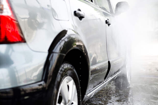 Автоэксперт Марков: летние шины твердеют в холодную погоду