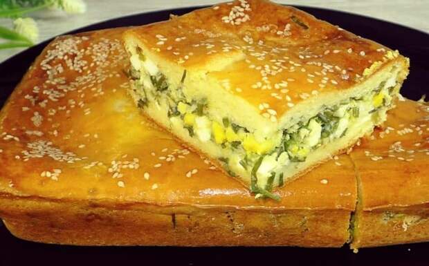 Заливной пирог с луком и яйцами. Нежная закуска вместо пирожков 4