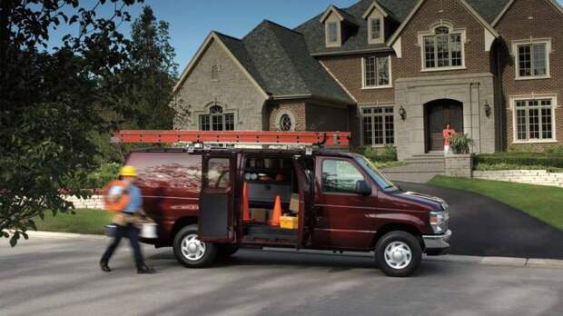 Ford E-Series Van: для спецпоездок и дальних путешествий.