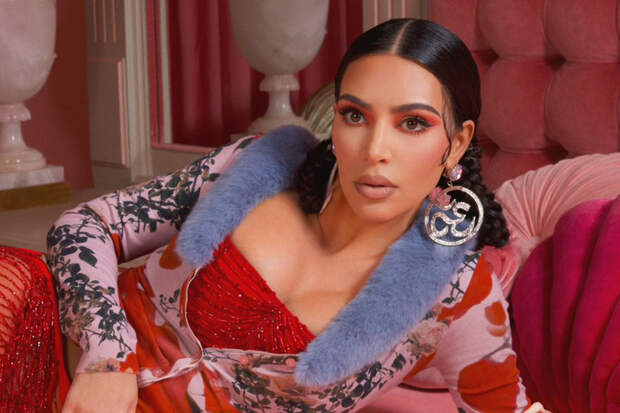 Ким Кардашьян обвинили в невыплате зарплат своим сотрудникам