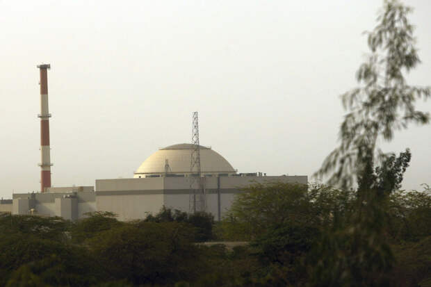 Посольство РФ: покинувшие АЭС "Бушер" россияне вылетели из Еревана в Москву