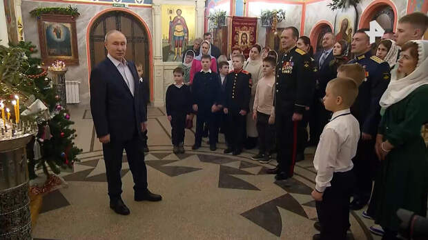 Путин поздравил военнослужащих с Рождеством и поблагодарил их за службу