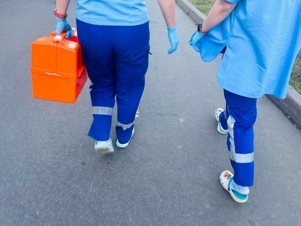 В Москве врачи извлекли из пищевода пациентки свиное ухо