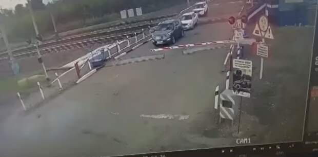 В Алтайском крае дежурный по станции предотвратил ДТП на переезде