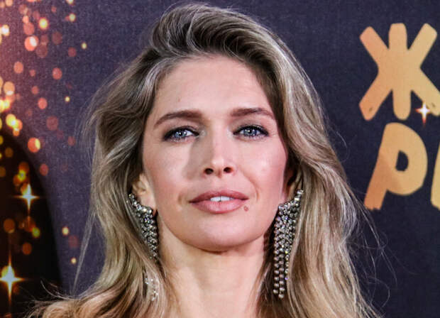 Вера Брежнева отметила 44-летие смелой фотосессией в шубе