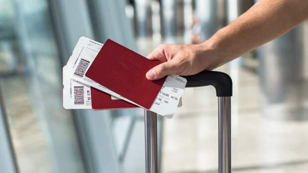 Средняя стоимость авиабилетов в России снизилась на 40%