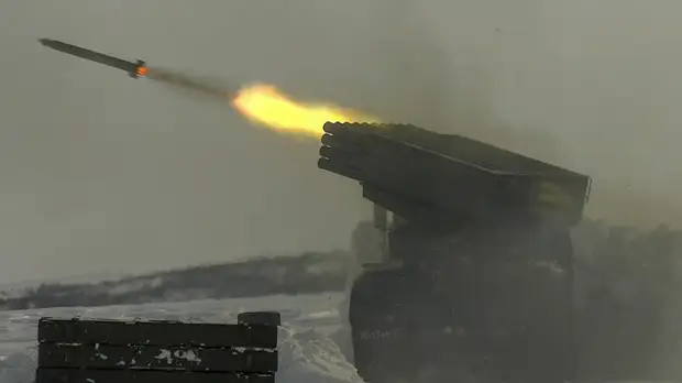 ВСУ и украинские националисты устроили провокацию с применением РСЗО против ВС РФ