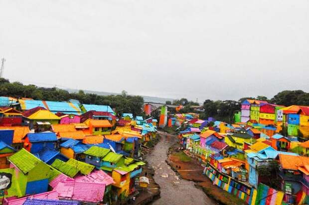 Эта «Радужная деревня» в Индонезии просто мечта инстаграмера деревня, дизайн, дома, креатив, цвета