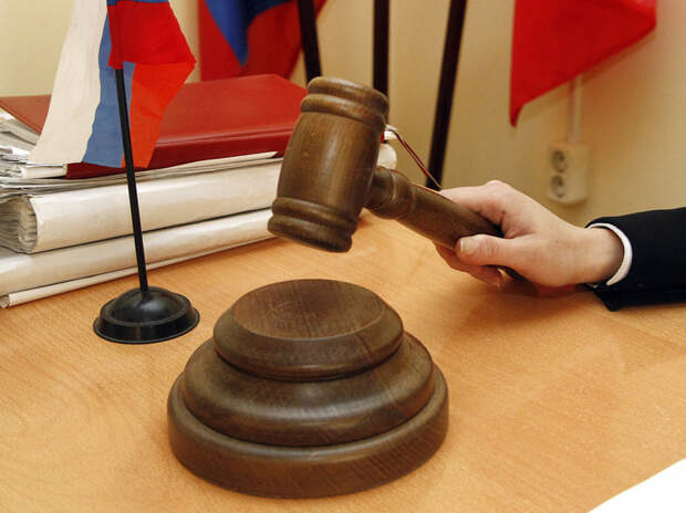 Бывший глава Елизовского поселения получил 8 лет за кражу земель и взятки