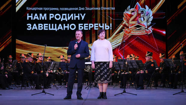 "Довоюй, родной!" Праздничный концерт накануне Дня защитника Отечества прошел в Барнауле