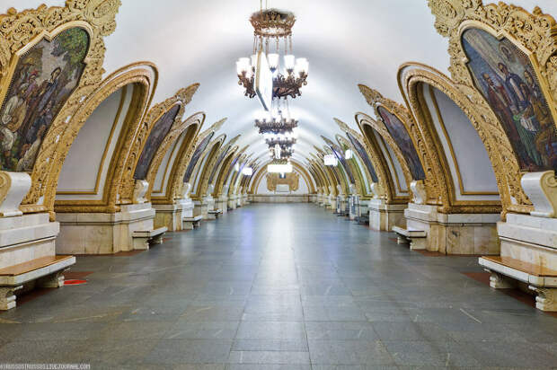 Samye-krasivye-stantsii-metro 4